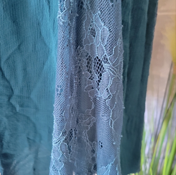 Xhilaration lady's mini dress..id#009 - Picture 4 of 8